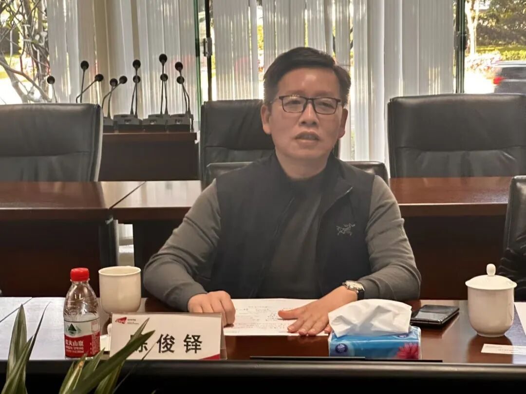 虚大科促会“会长调研行”走进香港城市大学深圳研究院